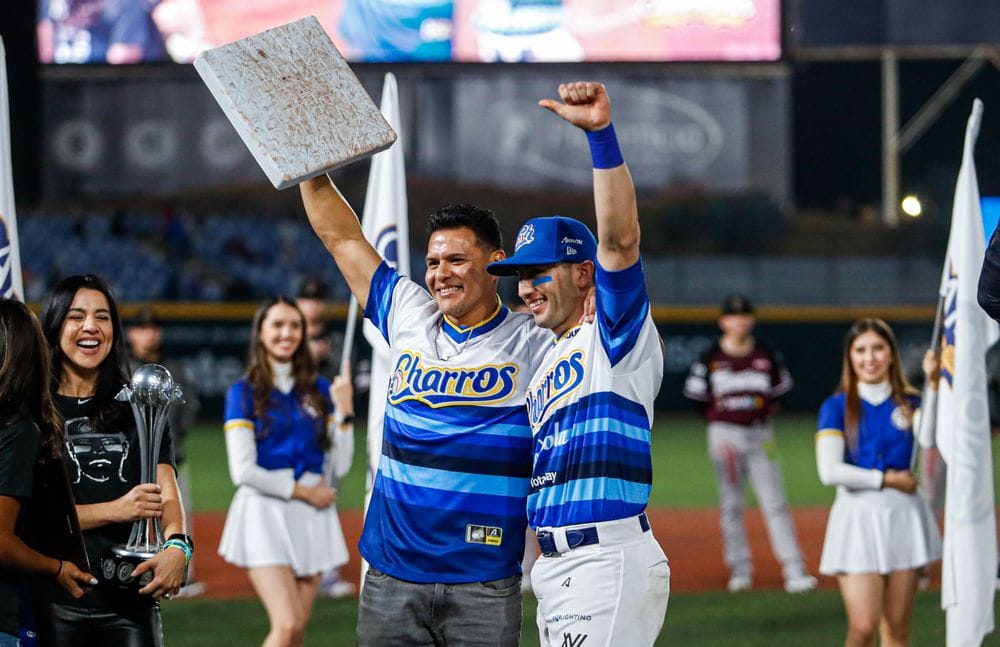 VIVE CHARROS NOCHE MÁGICA EN DESPEDIDA A "MANNY" RODRÍGUEZ