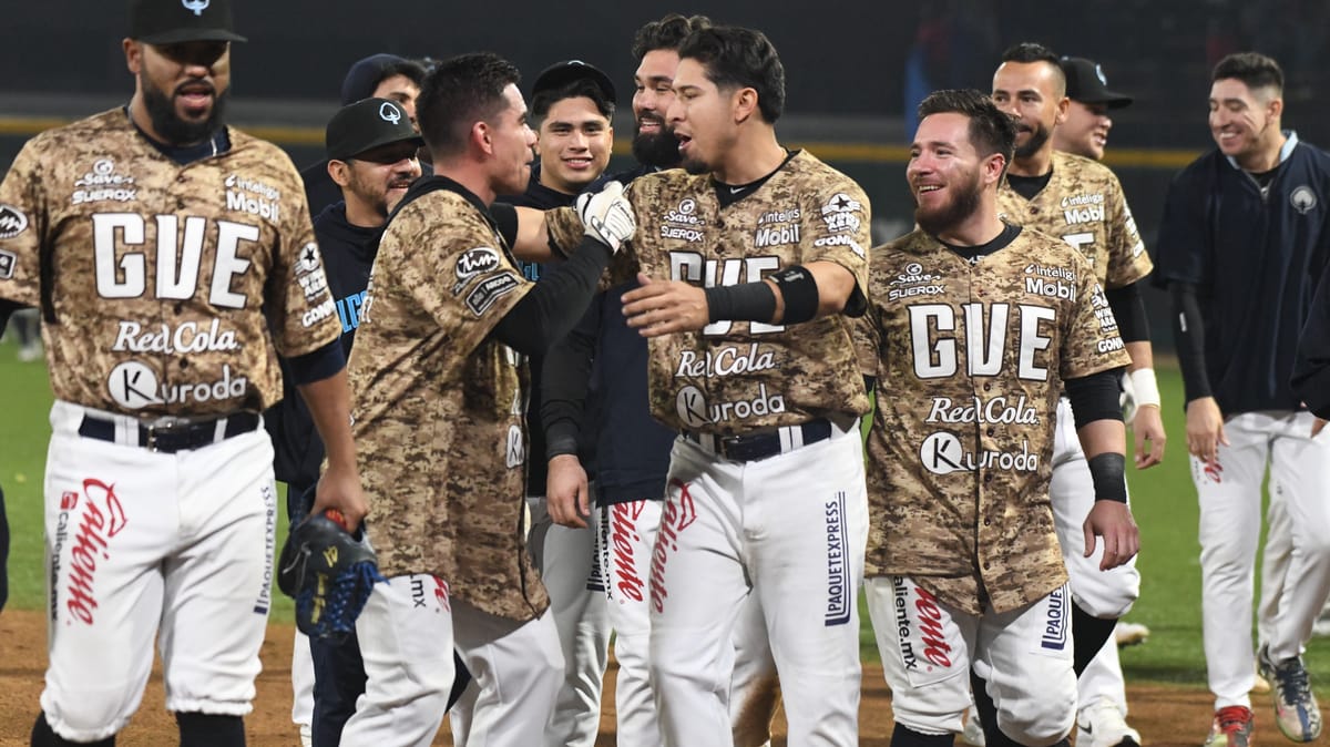 ALGODONEROS ADELANTA EN LA SERIE GRACIAS A BATAZO DE FRANCISCO HERNÁNDEZ EN ENTRADAS EXTRAS