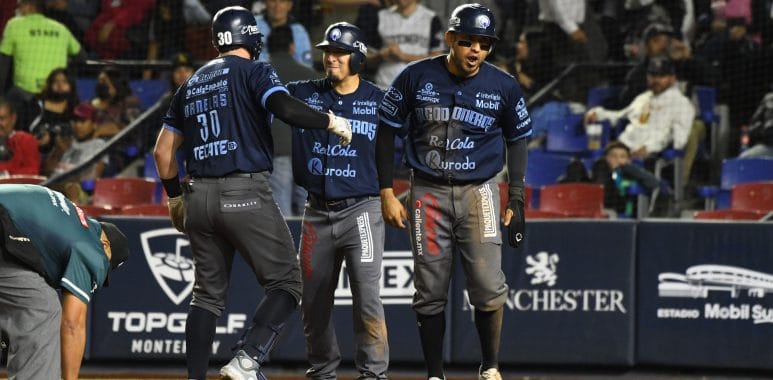 HOME RUN DE JULIÁN ORNELAS PONE A LOS ALGODONEROS EN LA ANTESALA DE SEMIFINALES