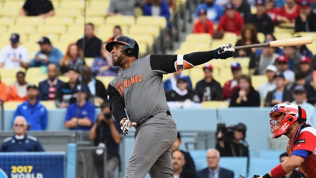 EL PODER DE WLADIMIR BALENTIEN SE SUMA AL BATEO DE LOS CAMPEONES CAÑEROS