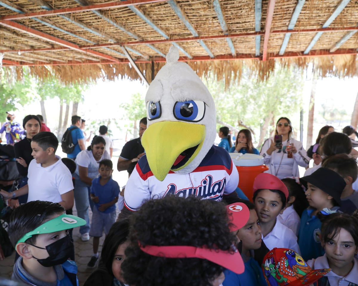 EL CLUB ÁGUILAS DE MEXICALI INVITÓ A NIÑOS Y NIÑAS CACHANILLAS AL BOSQUE DE LA CIUDAD