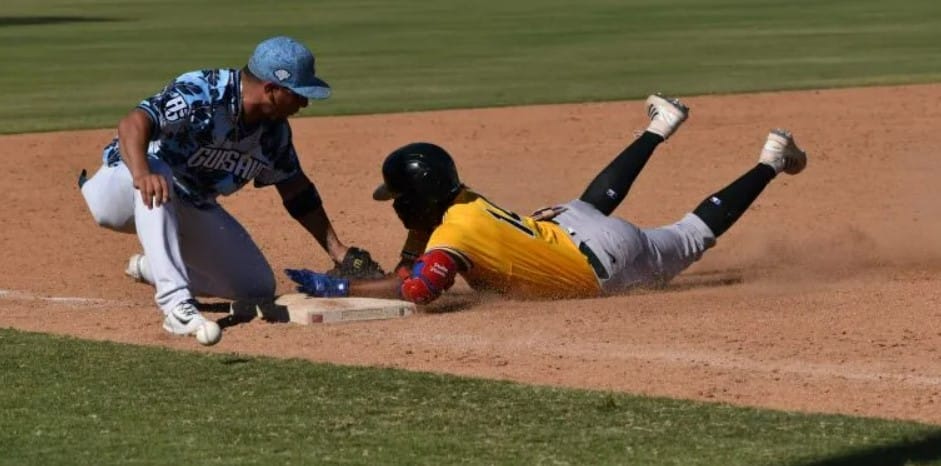 ALGODONEROS Y ATLÉTICOS BRINDAN ENTRETENIDO JUEGO