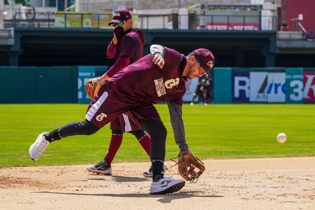 REPORTA JOSÉ GUADALUPE CHÁVEZ A LA PRETEMPORADA DE TOMATEROS