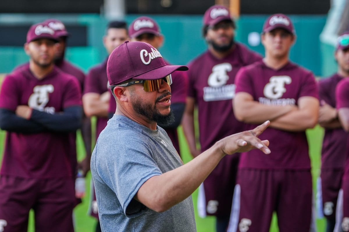 VIVE ALFREDO AMÉZAGA SU PRIMER DÍA COMO MÁNAGER DE TOMATEROS