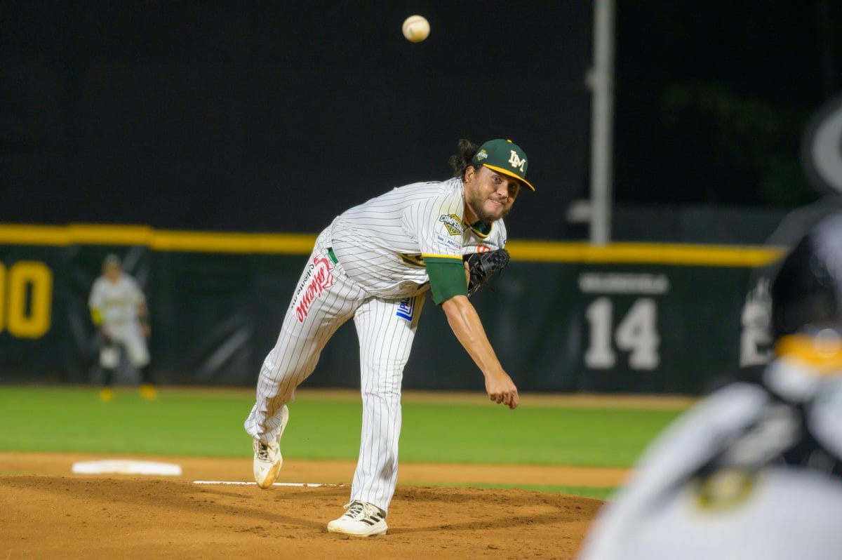 DAREL TORRES PINTÓ DE BLANCO A SULTANES