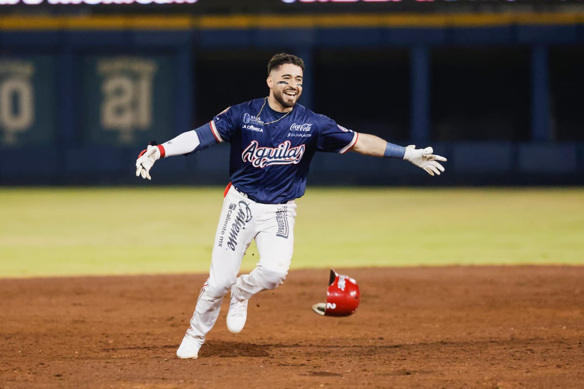 JAVIER SALAZAR SE VISTE DE HÉROE CON WALK OFF A LA TRIBU