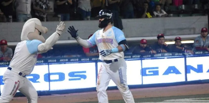 CON HOME RUN DE ORLANDO PIÑA ALGODONEROS DEJA EN EL TERRENO A LOS ÁGUILAS