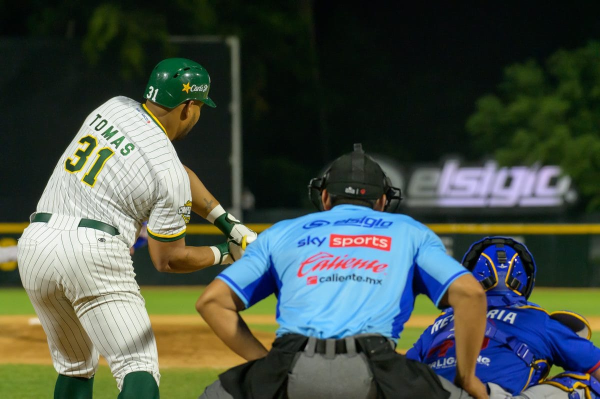 CAÑEROS BARRE A CHARROS EN LOS MOCHIS