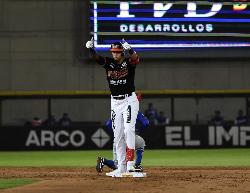 COMANDADOS POR EL PODER DE AARON ALTHERR NARANJEROS SE QUEDÓ CON LA SERIE