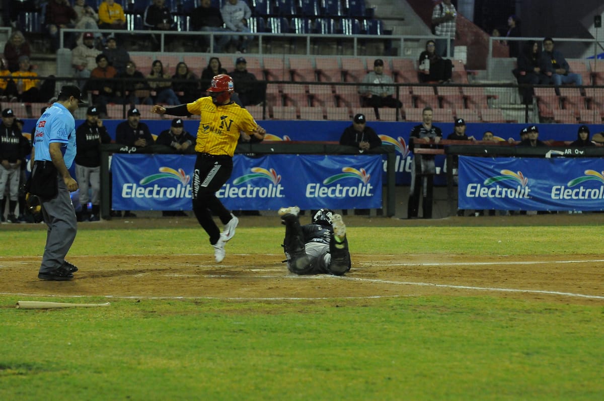 MAYOS INICIA CON EL PIE DERECHO SERIE ANTE SULTANES