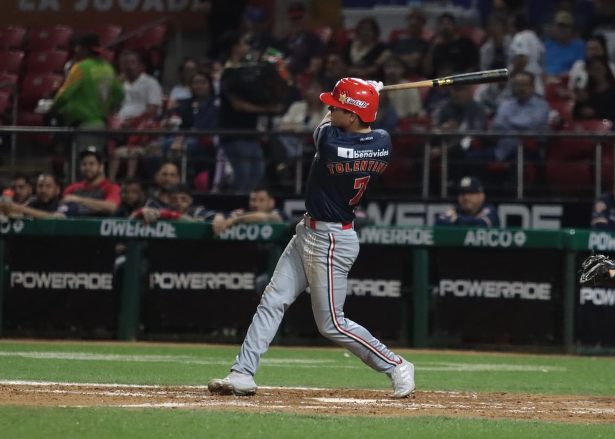 LOS ÁGUILAS SE ADUEÑAN DE LA SERIE ANTE VENADOS CON EL BAT DE TOLENTINO