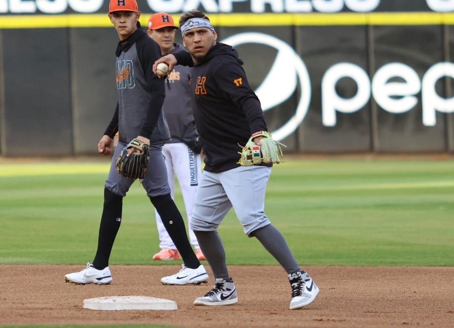 NARANJEROS ENTRENA POR ÚLTIMA OCASIÓN ANTES DE LA SERIE FINAL