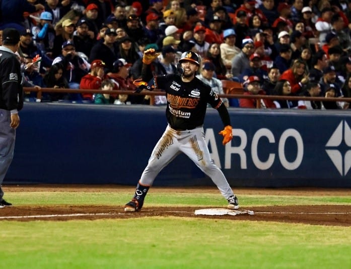 NARANJEROS LOGRA TERCER TRIUNFO DE LA SERIE SEMIFINAL