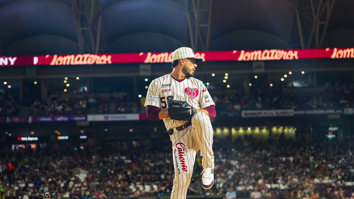 Manny Barreda y cinco relevistas guían a Tomateros al triunfo en el juego inaugural en Culiacán