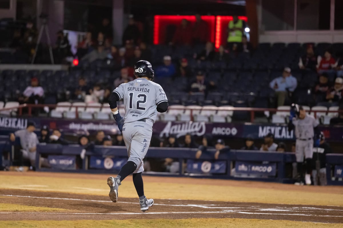 Sultanes gana el primero de la serie en la frontera