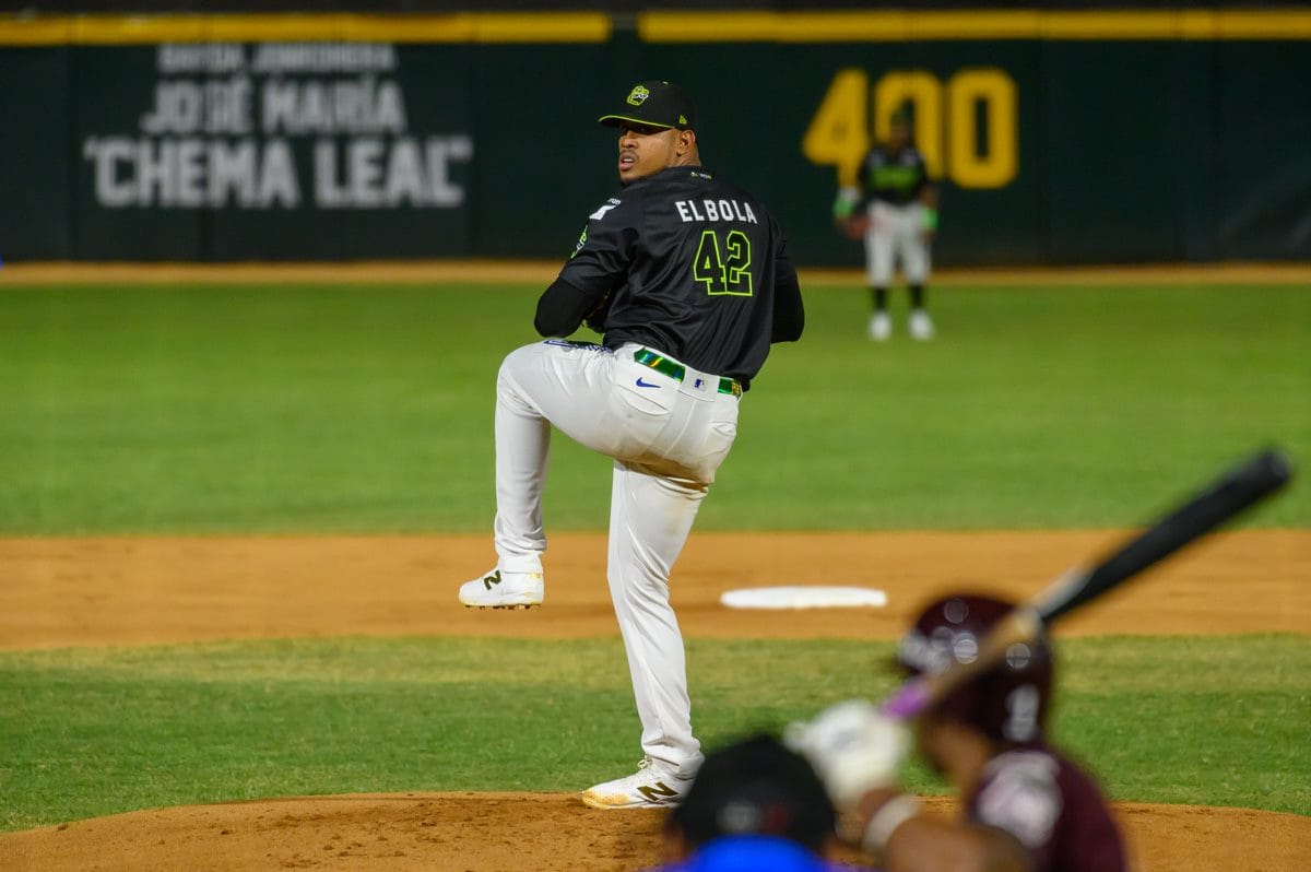 Ronald Bolaños silencia los bates guindas