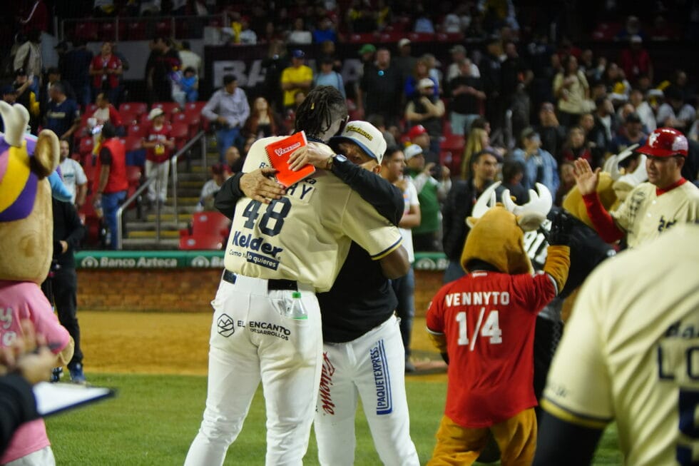 Venados de Mazatlán logra emocionante triunfo y manda el playoffs ante Tomateros a un quinto encuentro