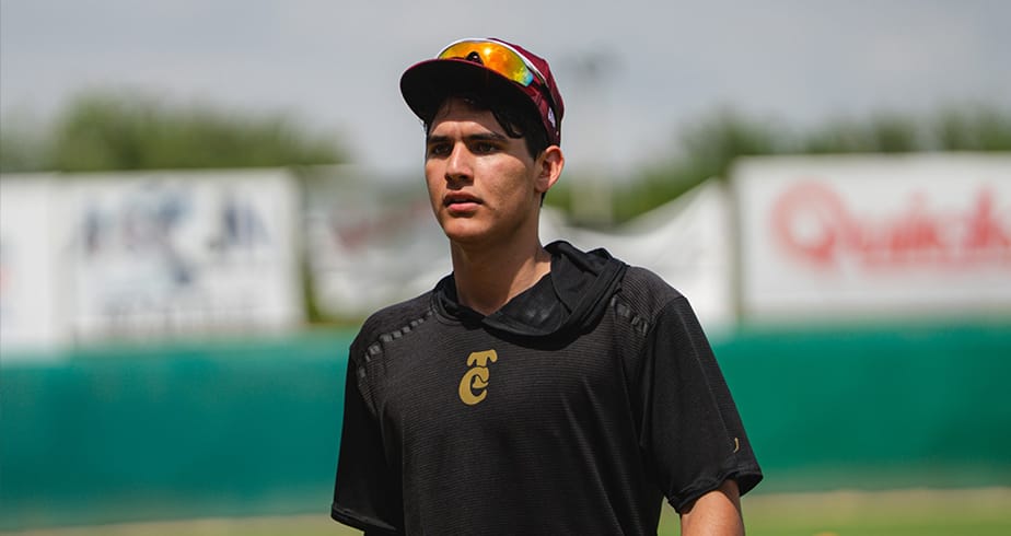 Cinco nuevos elementos arriban con Tomateros a su pretemporada