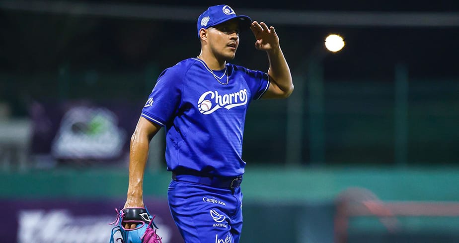 Va Adrián Gusman por otra gran campaña con los Charros
