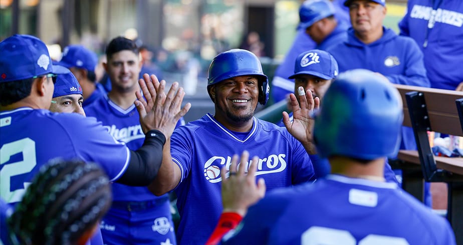 Charros cierra su pretemporada con paliza ante Venados