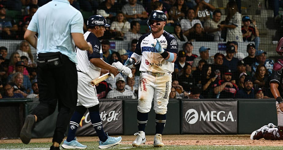 Algodoneros debuta con triunfo en casa ante Tomateros