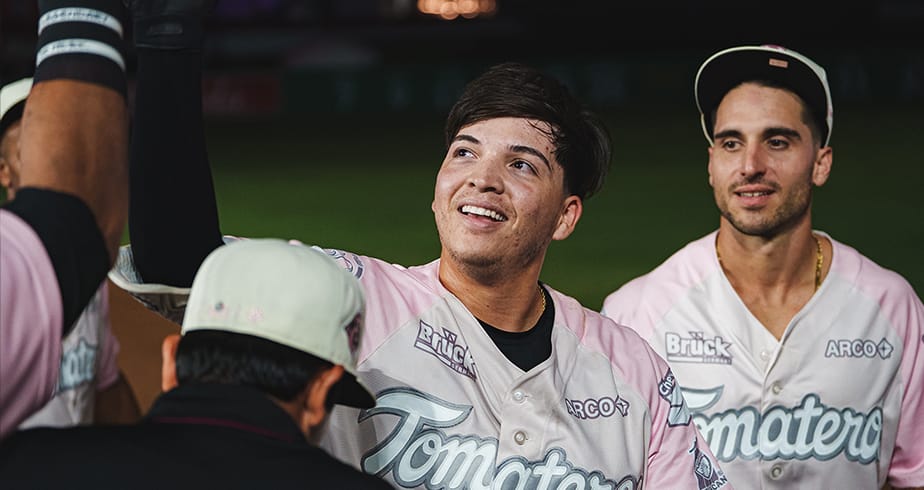 Tomateros deja en el terreno a los Águilas, con carrera de caballito