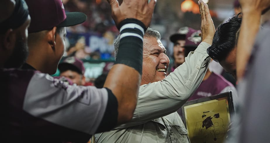 TOMATEROS HONRA LA INMORTALIDAD DE FRANCISCO CAMPOS EN MAZATLÁN