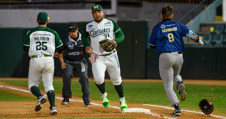 Cañeros saca la escoba en duelo de volteretas ante Tucson