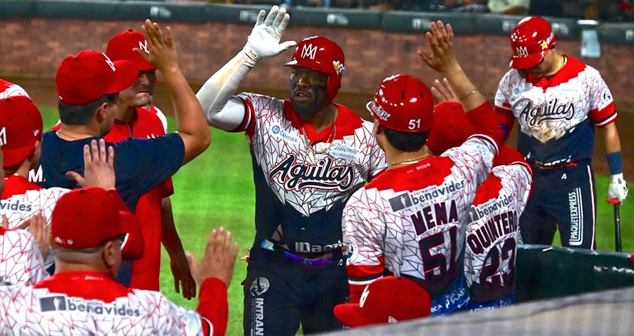 En extra innings, Águilas gana dramático juego