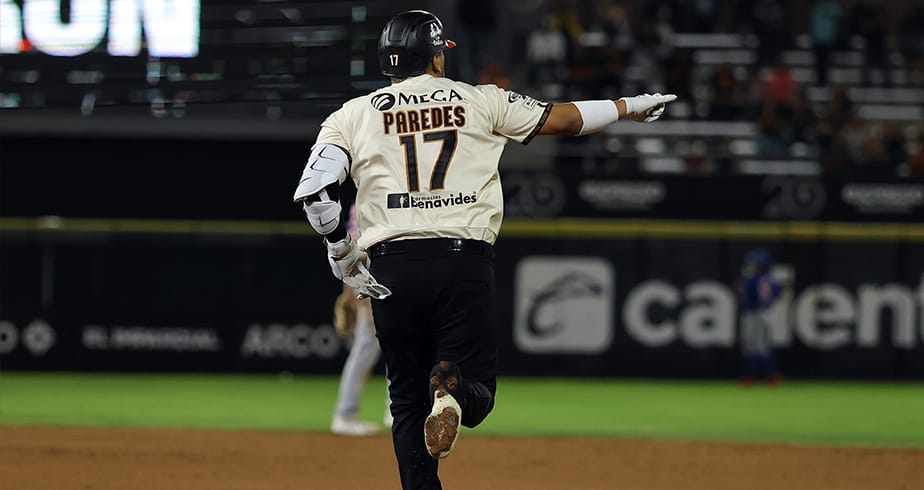 Con contundente ofensiva Naranjeros igualó la serie ante Charros
