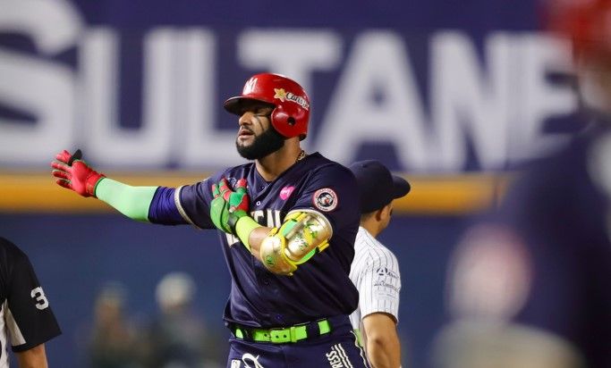 Los Águilas blanquean en duelo pasado por lluvia y ganan la serie a Sultanes