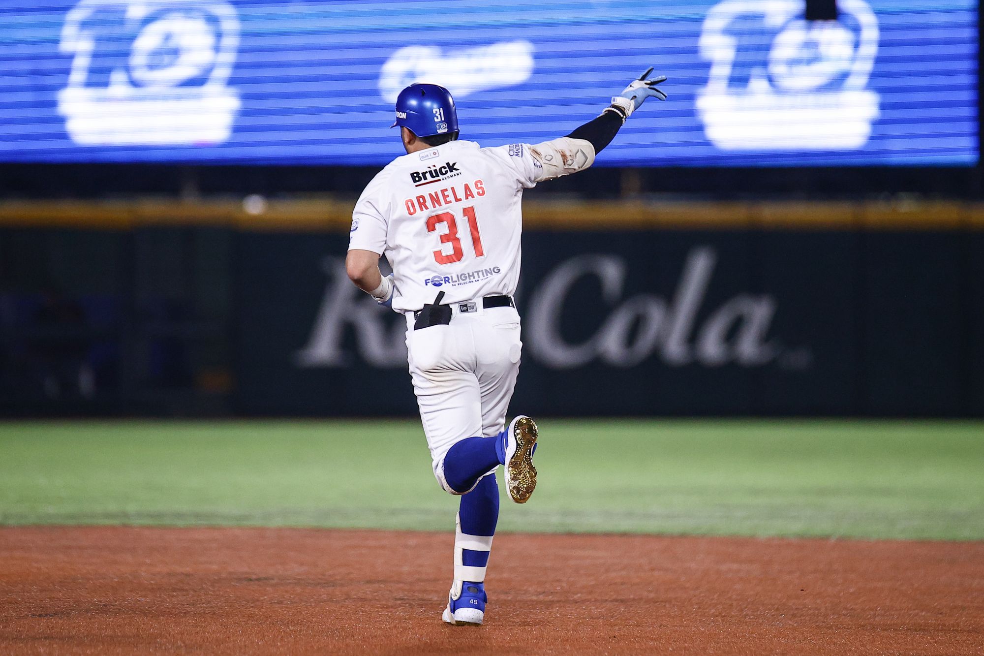 Brillan Teherán y Ornelas: Charros gana la serie a Hermosillo