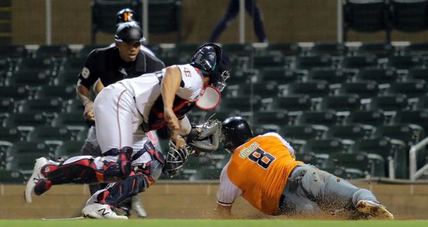 SALT RIVER RAFTERS LE CORTAN LA RACHA A NARANJEROS