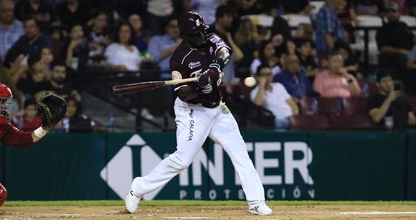 TOMATEROS SE LLEVA EL  DUELO INAUGURAL ANTE VENADOS