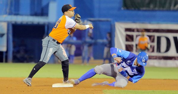 OTRO EMPATE EN TUCSON, AHORA ENTRE YAQUIS Y NARANJEROS