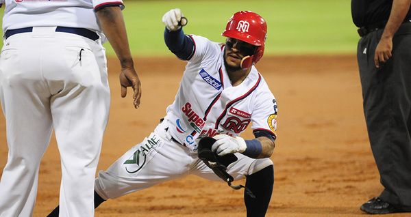 MAYOS PEGA PRIMERO EN DUELO ANTE ÁGUILAS