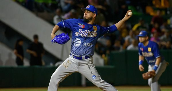 CHARROS BLANQUEA A CAÑEROS EN INICIO DE SERIE
