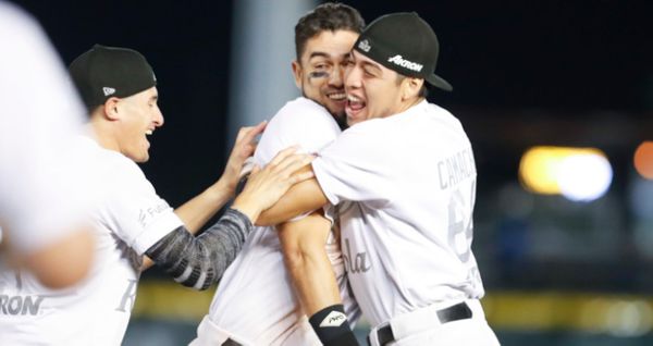 WALK-OFF DE AGUSTÍN MURILLO Y CHARROS EMPAREJA SERIE FRENTE A YAQUIS