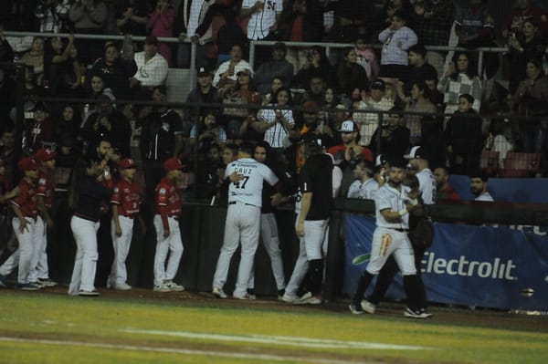 Luis Alfonso "Cochito" Cruz se retiró del beisbol en los Mayos de Navojoa