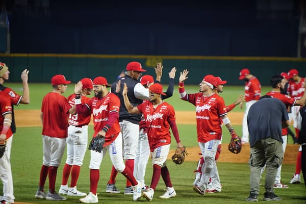 Venados se apodera de la serie ante Sultanes con cuatro carreras en la sexta entrada