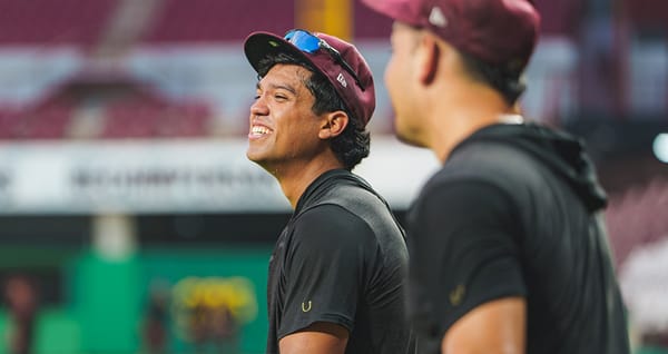 Tercia poderosa practica por primera vez en el estadio Tomateros