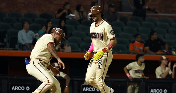 Tucson Baseball Team logra su histórica primera victoria