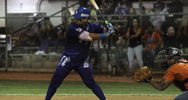 Yaquis se impone a Naranjeros en emocionante juego