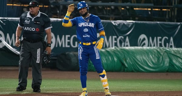 Con drama, los Yaquis se llevan la serie ante los Águilas