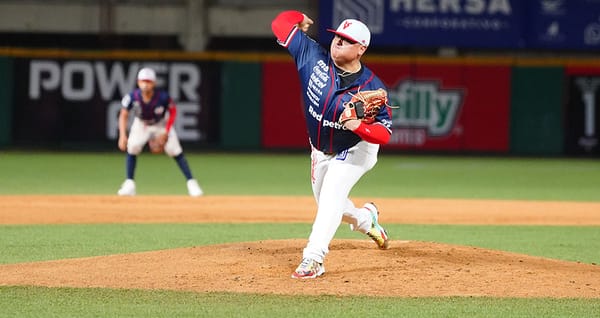 Los Venados se llevan tremendo duelo de pitcheo ante los Águilas