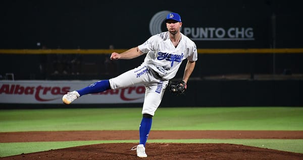 Brandon Brennan guía triunfo y serie de los Yaquis