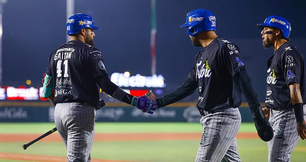 Tito Valenzuela se viste de héroe y Yaquis empata la serie en Zapopan