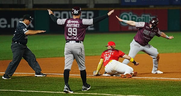 Blanqueada de Tomateros y ganan el Clásico de Sinaloa