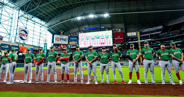 México cae en apretado duelo ante EUA en el Clásico Mundial